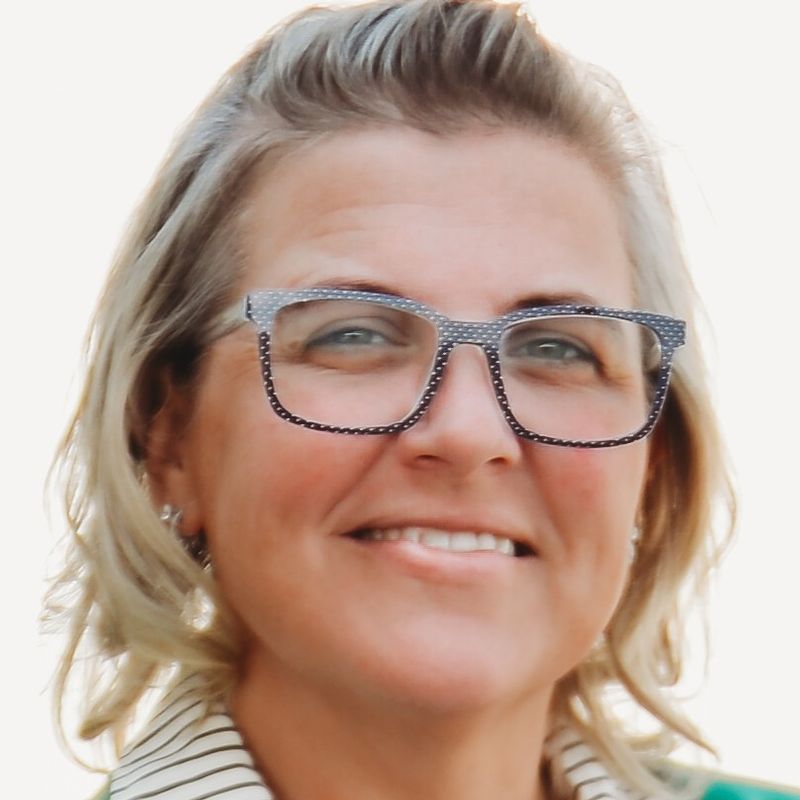 Toni Graves